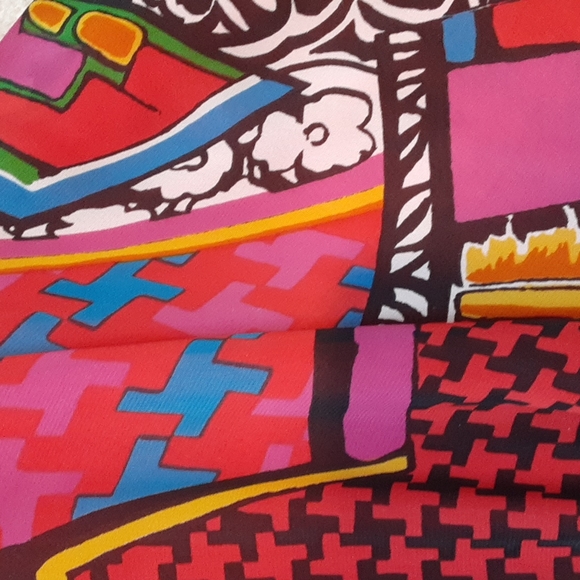 Diane Freis Chiffon two-piece dress of abstract print in multi-colors - Picture 5 of 17